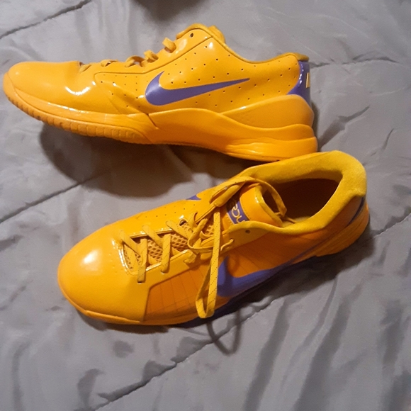 Nike hyperdunks Kobe snake pool RARE!!!! - Picture 3 of 6